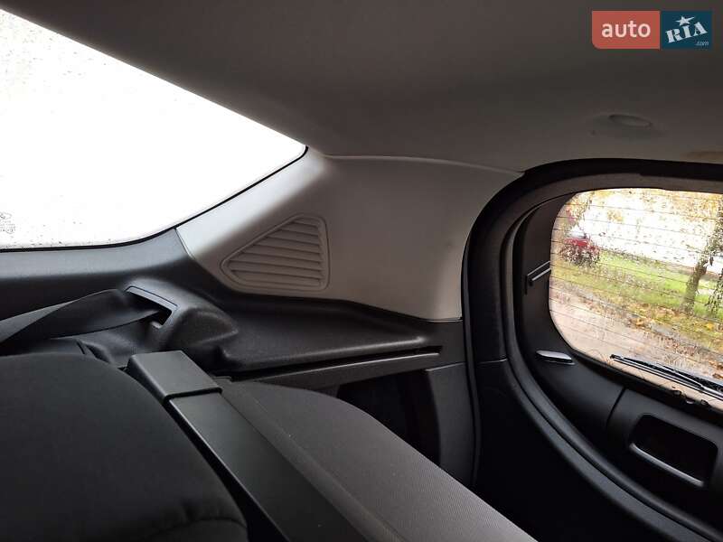 Позашляховик / Кросовер Ford Kuga 2011 в Шептицькому