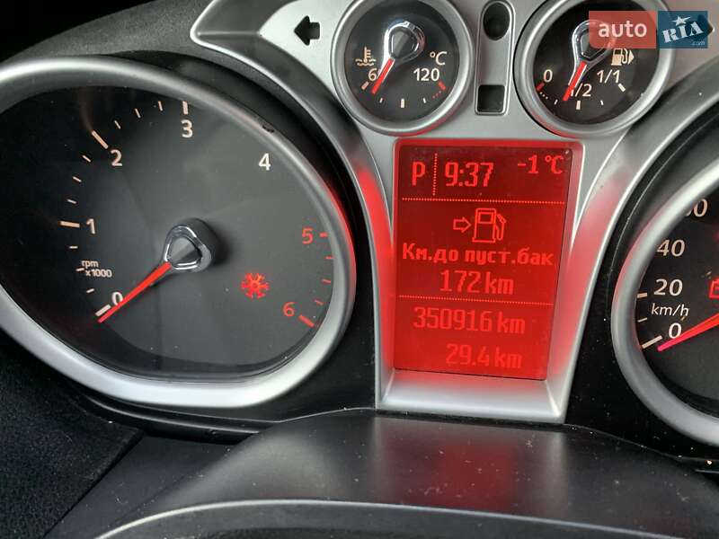 Внедорожник / Кроссовер Ford Kuga 2012 в Ровно