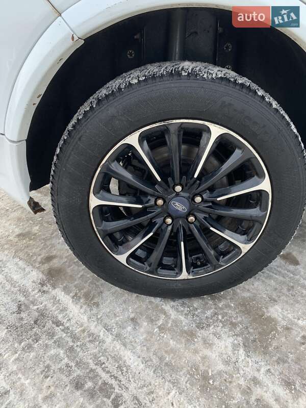 Внедорожник / Кроссовер Ford Kuga 2012 в Ровно