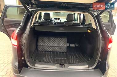 Внедорожник / Кроссовер Ford Kuga 2013 в 