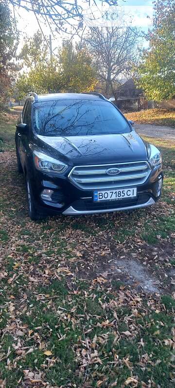 Позашляховик / Кросовер Ford Kuga 2017 в Крижополі