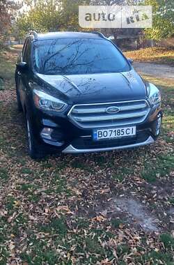 Позашляховик / Кросовер Ford Kuga 2017 в Крижополі