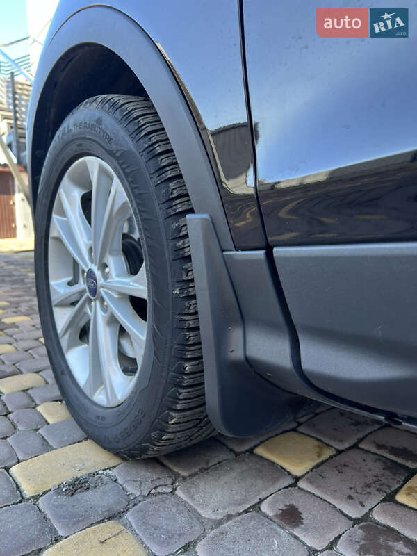 Внедорожник / Кроссовер Ford Kuga 2017 в Коломые