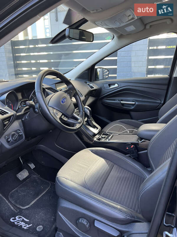 Внедорожник / Кроссовер Ford Kuga 2017 в Коломые