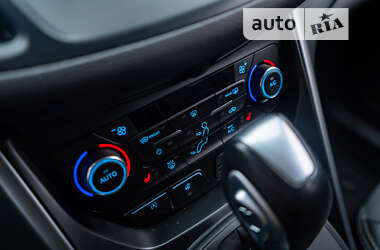 Внедорожник / Кроссовер Ford Kuga 2019 в 