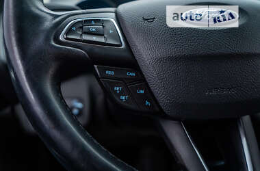 Внедорожник / Кроссовер Ford Kuga 2019 в 