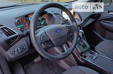 Внедорожник / Кроссовер Ford Kuga 2019 в Киеве