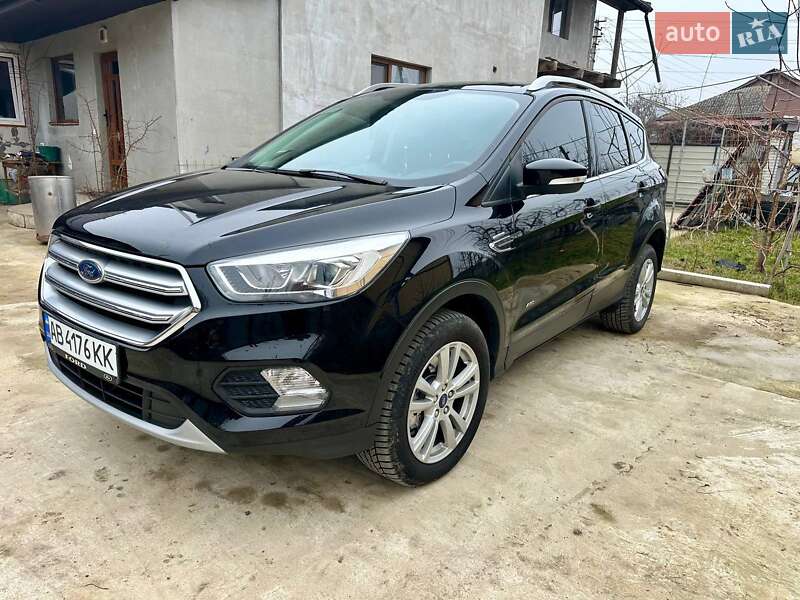 Внедорожник / Кроссовер Ford Kuga 2018 в Томашполе