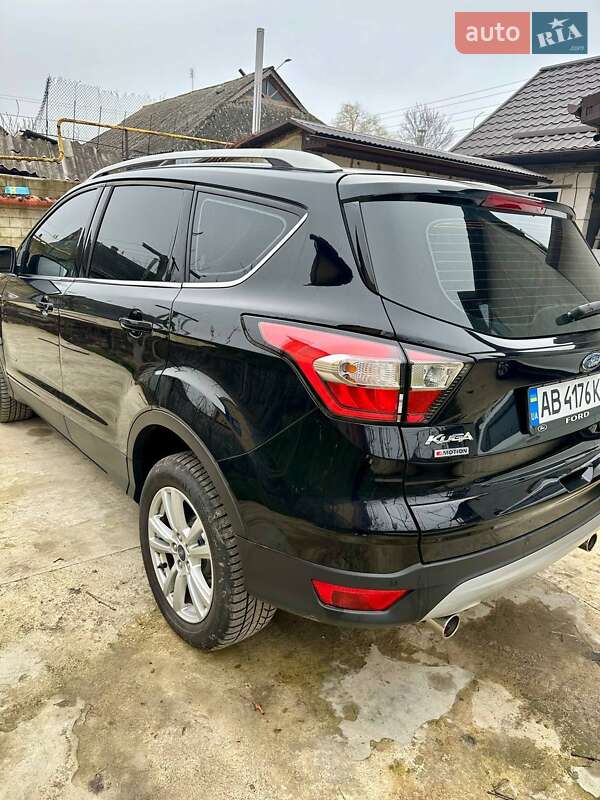Внедорожник / Кроссовер Ford Kuga 2018 в Томашполе