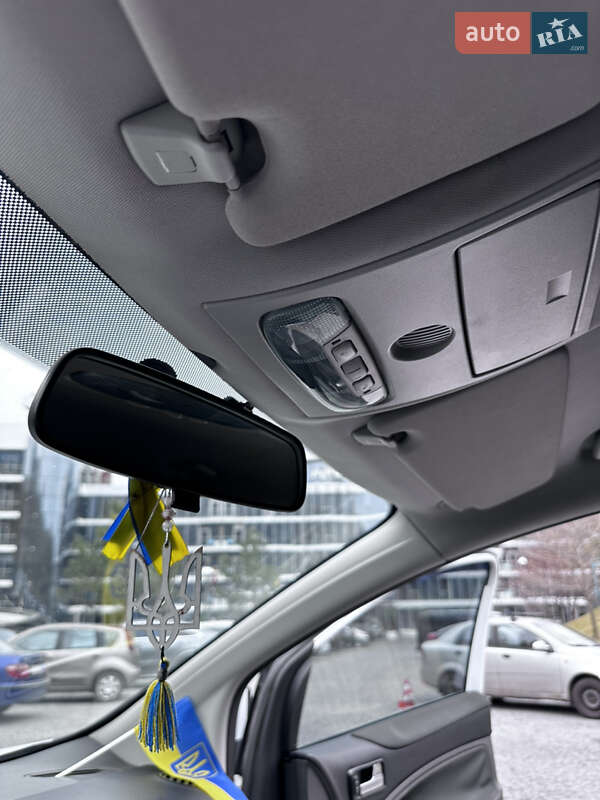 Позашляховик / Кросовер Ford Kuga 2012 в Одесі фото 18 Позашляховик / Кросовер Ford Kuga 2012 в Одесі