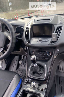 Внедорожник / Кроссовер Ford Kuga 2016 в Киеве