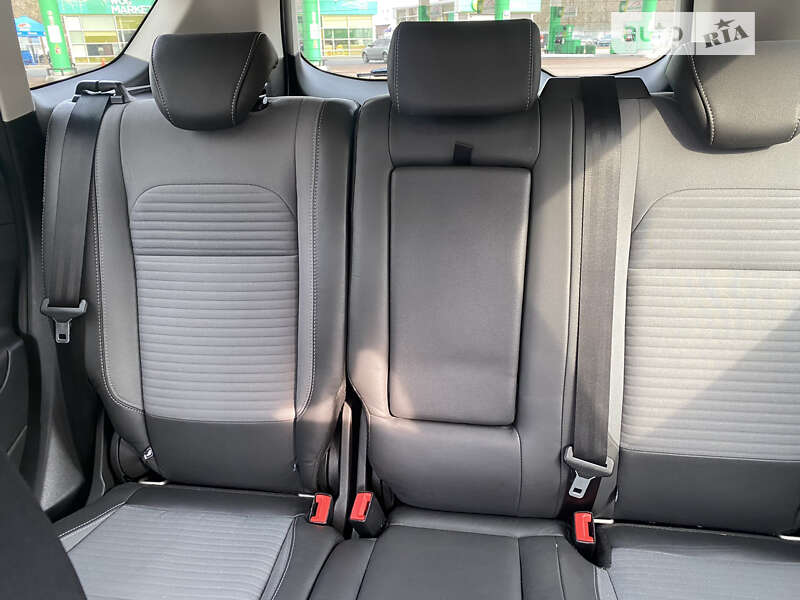Внедорожник / Кроссовер Ford Kuga 2016 в Киеве фото 15 Внедорожник / Кроссовер Ford Kuga 2016 в Киеве