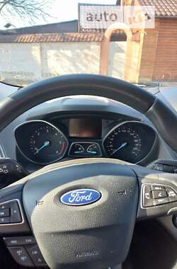 Позашляховик / Кросовер Ford Kuga 2019 в Ромнах