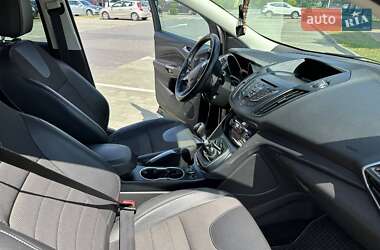 Внедорожник / Кроссовер Ford Kuga 2014 в 