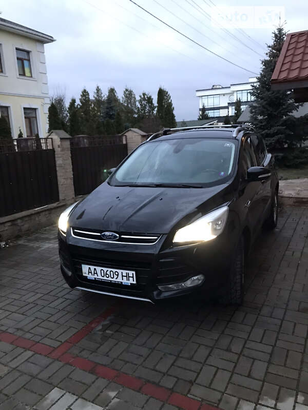 Позашляховик / Кросовер Ford Kuga 2013 в Києві