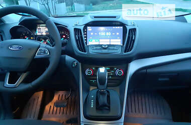 Внедорожник / Кроссовер Ford Kuga 2018 в Трускавце