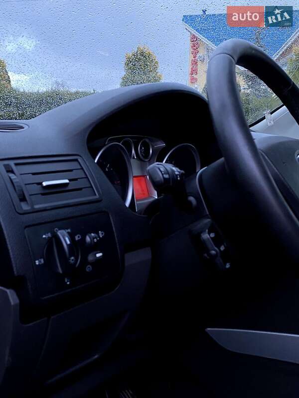 Внедорожник / Кроссовер Ford Kuga 2011 в Долине фото 9 Внедорожник / Кроссовер Ford Kuga 2011 в Долине