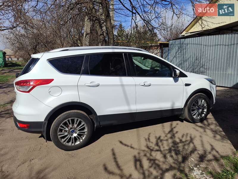 Позашляховик / Кросовер Ford Kuga 2013 в Слов'янську