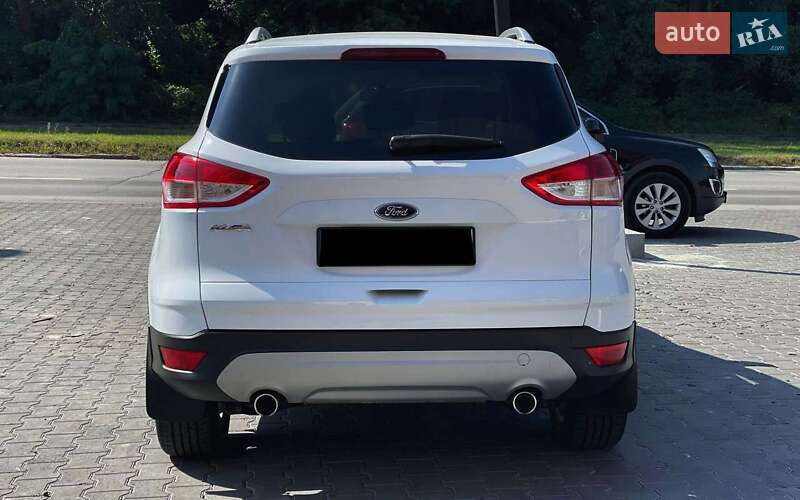 Позашляховик / Кросовер Ford Kuga 2013 в Чернівцях