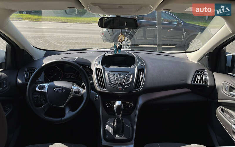 Позашляховик / Кросовер Ford Kuga 2013 в Чернівцях