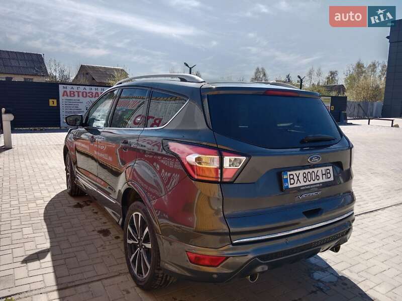 Внедорожник / Кроссовер Ford Kuga 2016 в Шепетовке фото 2 Внедорожник / Кроссовер Ford Kuga 2016 в Шепетовке