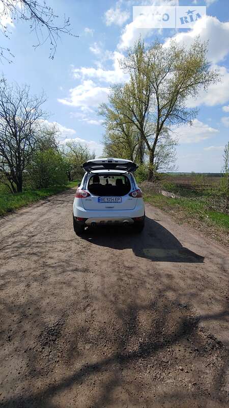 Внедорожник / Кроссовер Ford Kuga 2011 в Еланце