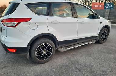 Внедорожник / Кроссовер Ford Kuga 2015 в Каменском