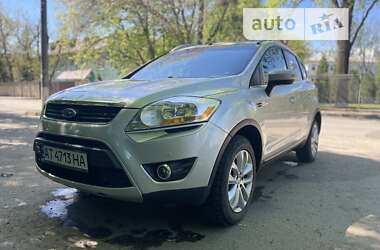 Позашляховик / Кросовер Ford Kuga 2010 в Івано-Франківську