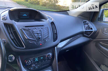 Внедорожник / Кроссовер Ford Kuga 2013 в Днепре