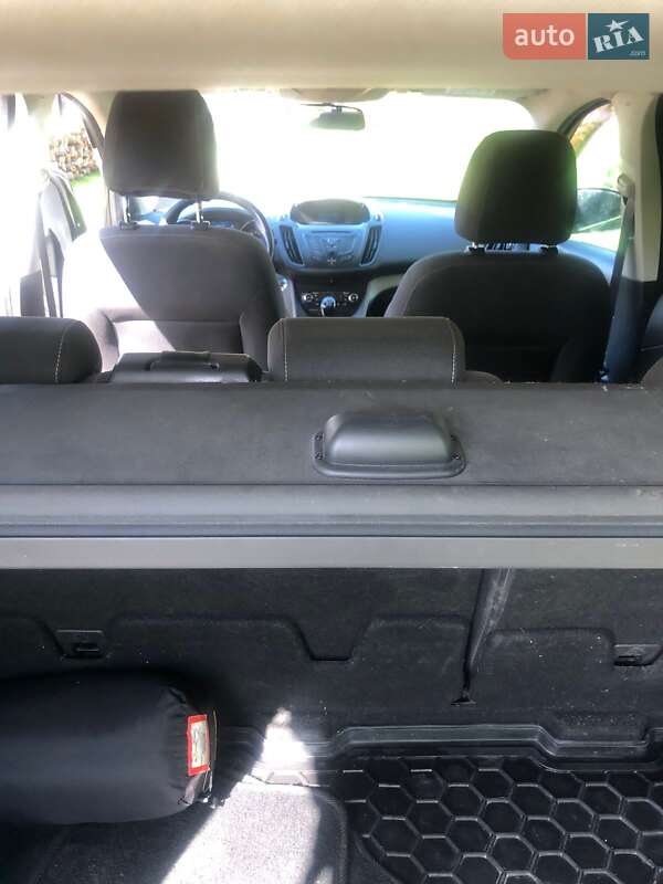 Внедорожник / Кроссовер Ford Kuga 2013 в Ужгороде фото 18 Внедорожник / Кроссовер Ford Kuga 2013 в Ужгороде