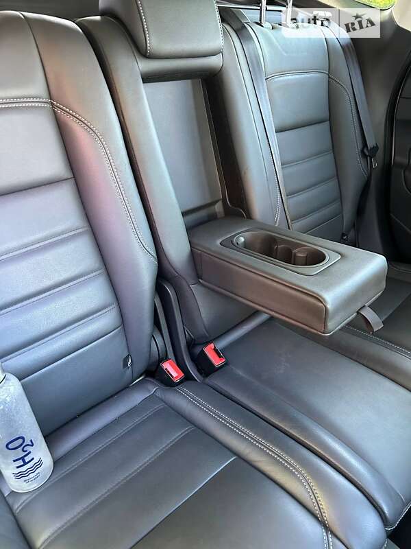 Внедорожник / Кроссовер Ford Kuga 2017 в Ирпене