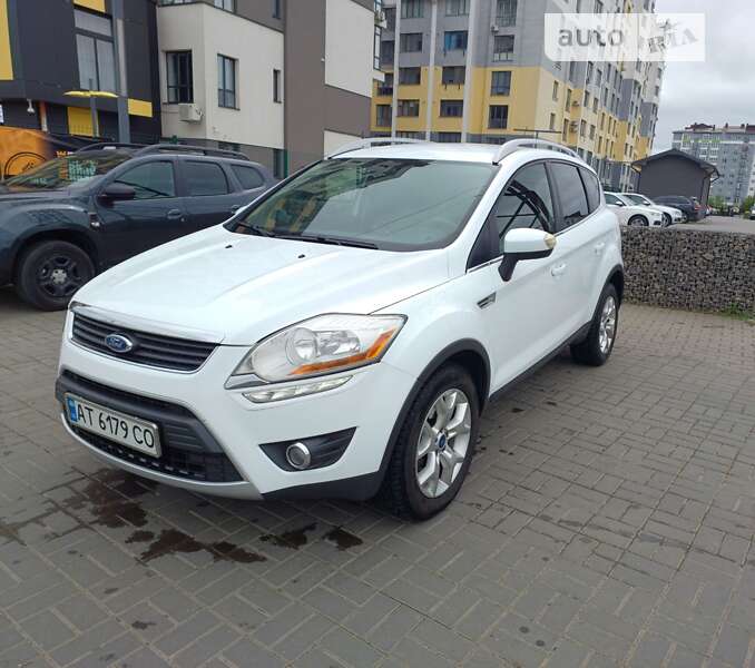 Внедорожник / Кроссовер Ford Kuga 2011 в Ивано-Франковске