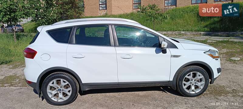 Внедорожник / Кроссовер Ford Kuga 2010 в Киеве