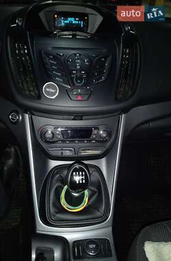 Внедорожник / Кроссовер Ford Kuga 2013 в 