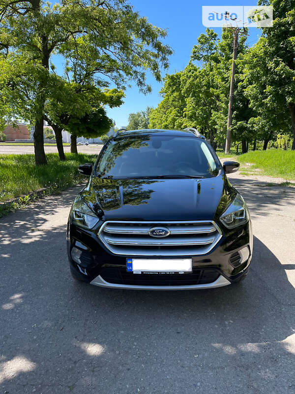Позашляховик / Кросовер Ford Kuga 2019 в Чугуєві