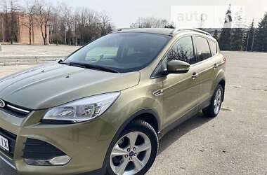 Внедорожник / Кроссовер Ford Kuga 2013 в Лозовой