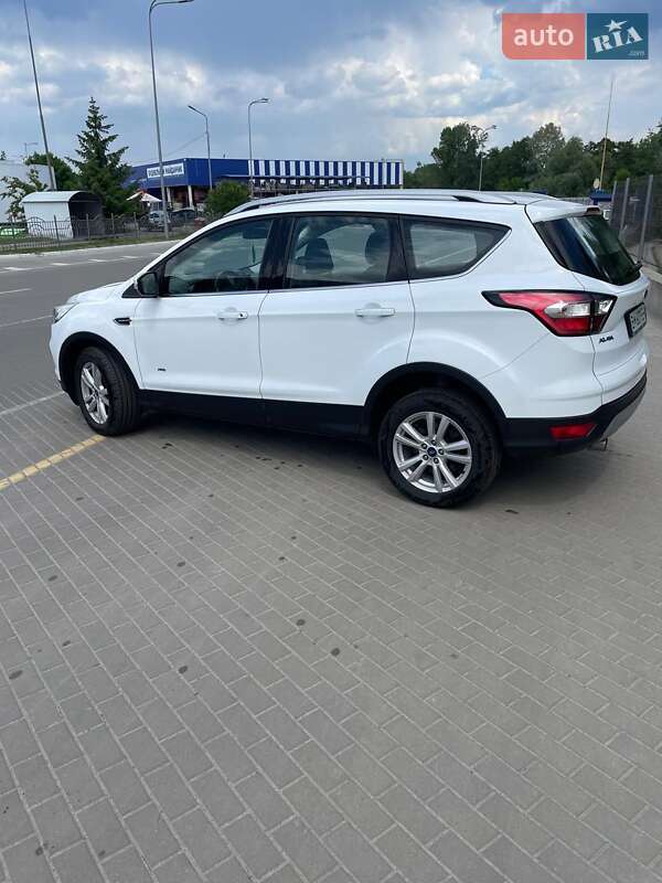 Внедорожник / Кроссовер Ford Kuga 2018 в Сумах