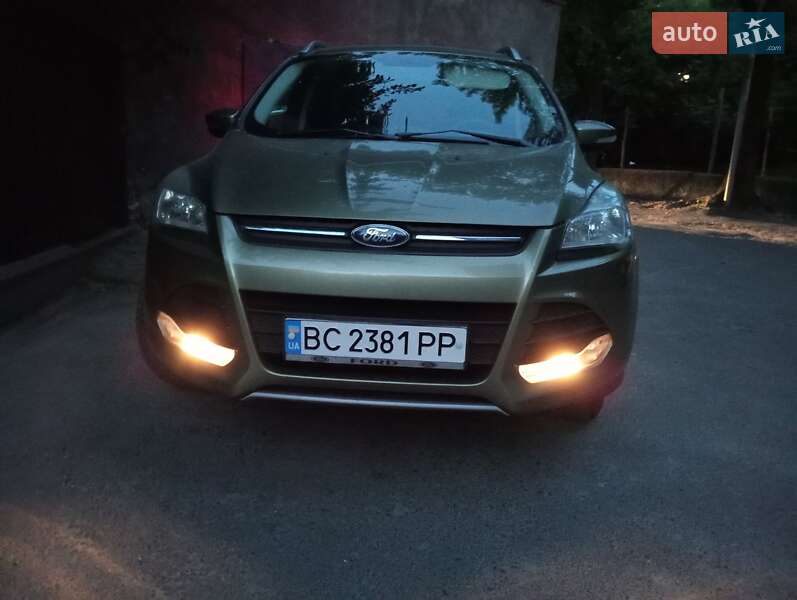 Внедорожник / Кроссовер Ford Kuga 2013 в Львове