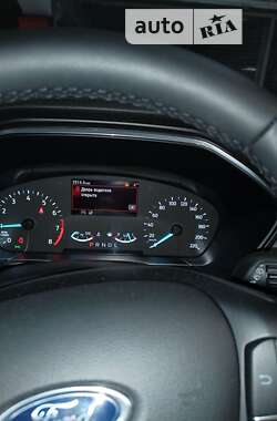 Внедорожник / Кроссовер Ford Kuga 2022 в 