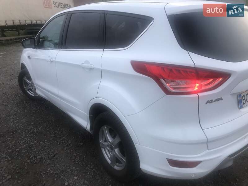 Внедорожник / Кроссовер Ford Kuga 2015 в Яворове