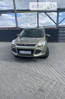 Внедорожник / Кроссовер Ford Kuga 2014 в Мукачево