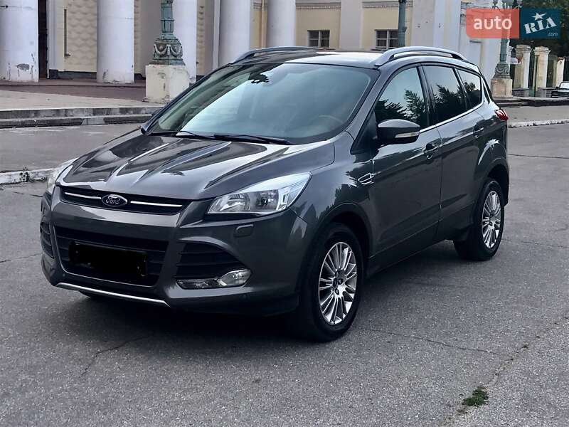 Внедорожник / Кроссовер Ford Kuga 2013 в Желтых Водах