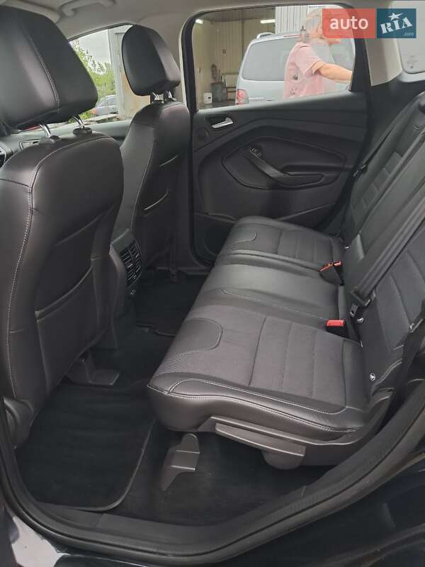 Внедорожник / Кроссовер Ford Kuga 2013 в Тернополе