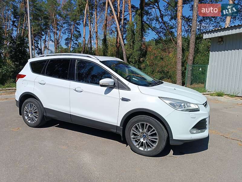 Внедорожник / Кроссовер Ford Kuga 2013 в Харькове