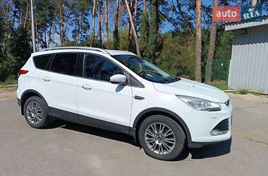 Внедорожник / Кроссовер Ford Kuga 2013 в 