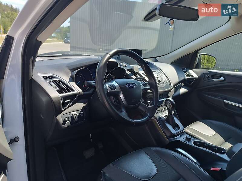 Внедорожник / Кроссовер Ford Kuga 2013 в Харькове