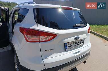Внедорожник / Кроссовер Ford Kuga 2013 в 
