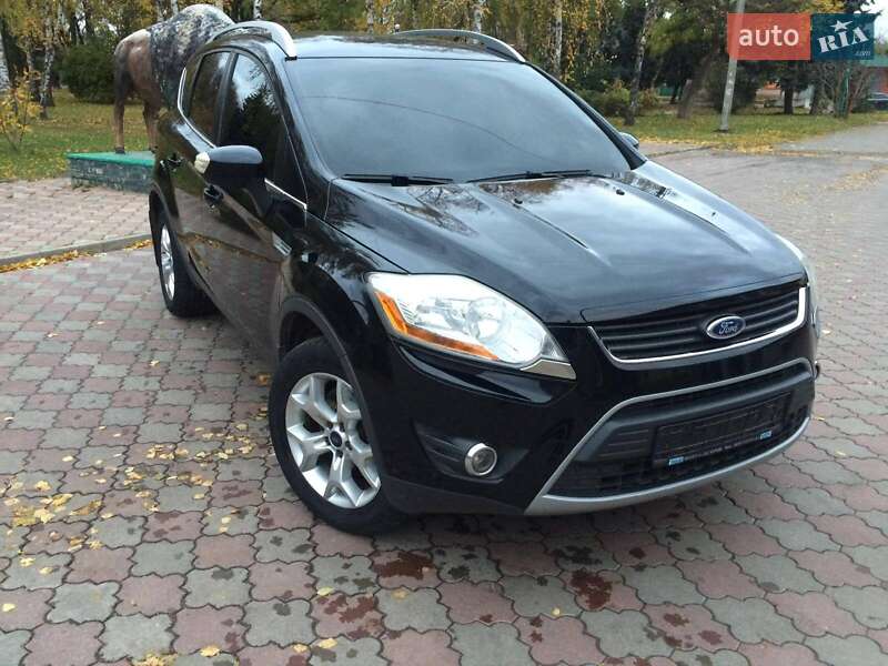 Внедорожник / Кроссовер Ford Kuga 2012 в Краснограде