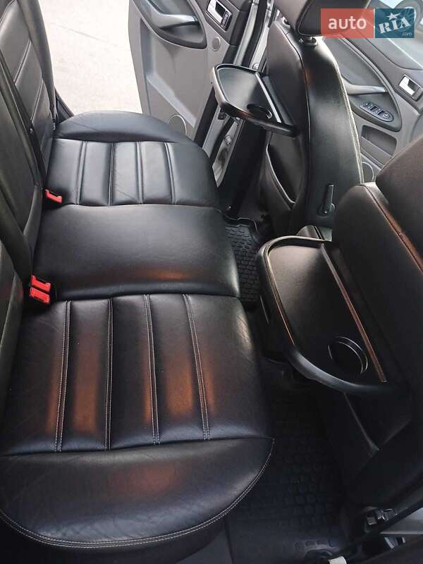 Внедорожник / Кроссовер Ford Kuga 2011 в Буче