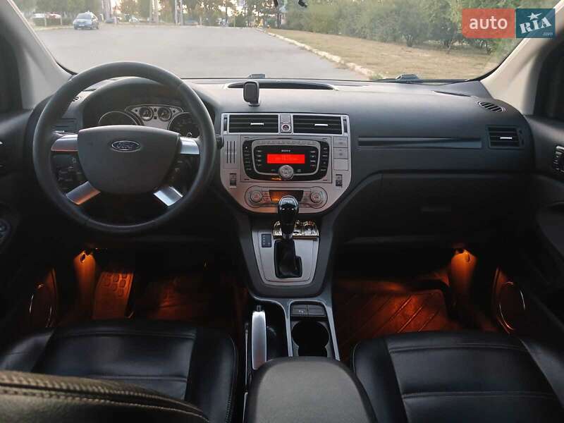Внедорожник / Кроссовер Ford Kuga 2011 в Буче